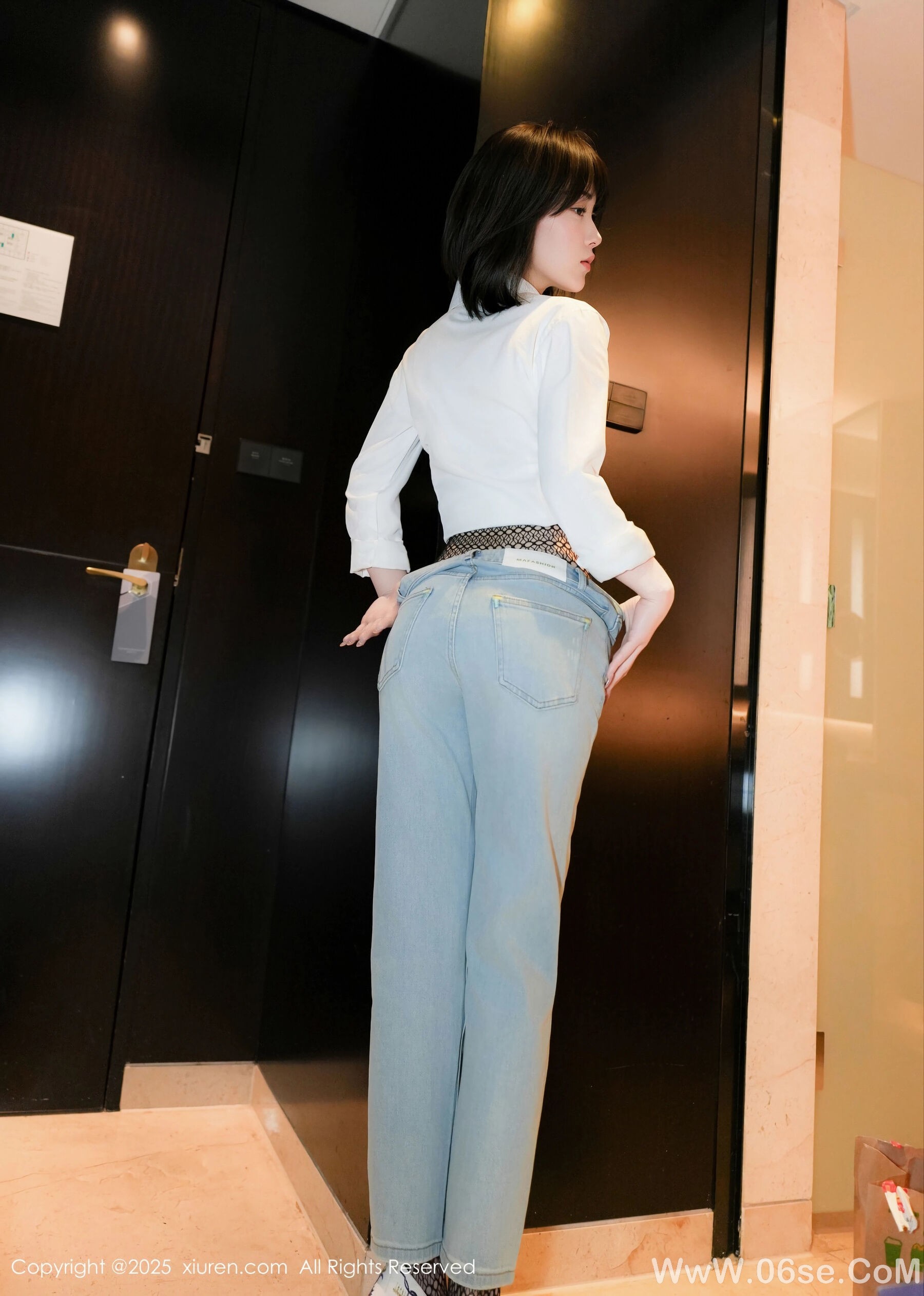图片[17]-[Xiuren秀人网] 2025.05.06 NO.10235 汁汁[70P]-六色网