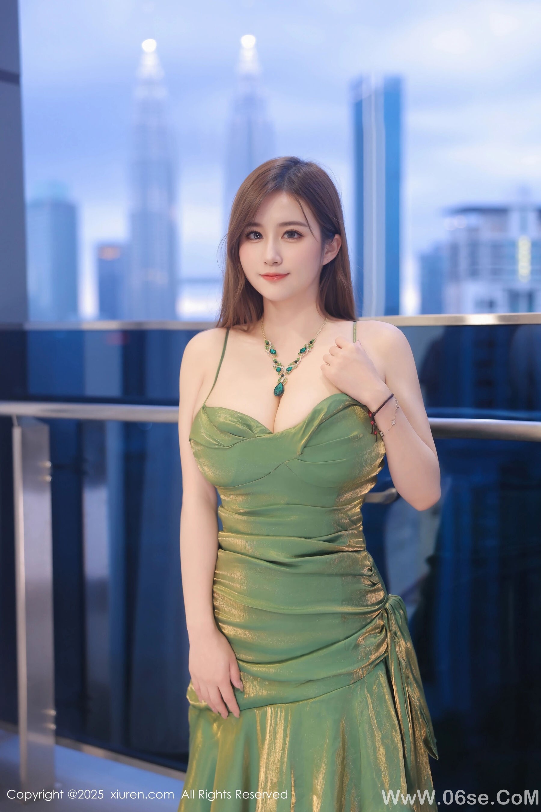 图片[2]-[Xiuren秀人网] 2025.04.18 NO.10169 小肉肉咪[79P]-六色网