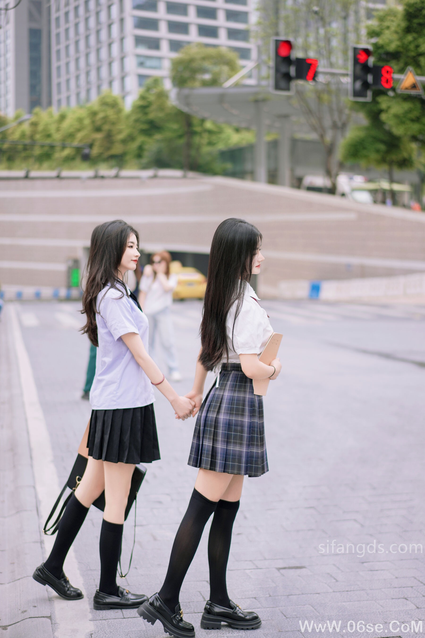 图片[4]-【私购流出】 NO.1057 鱼尾fish&谭小灵《【私购流出】》[116P + 1V]-六色网